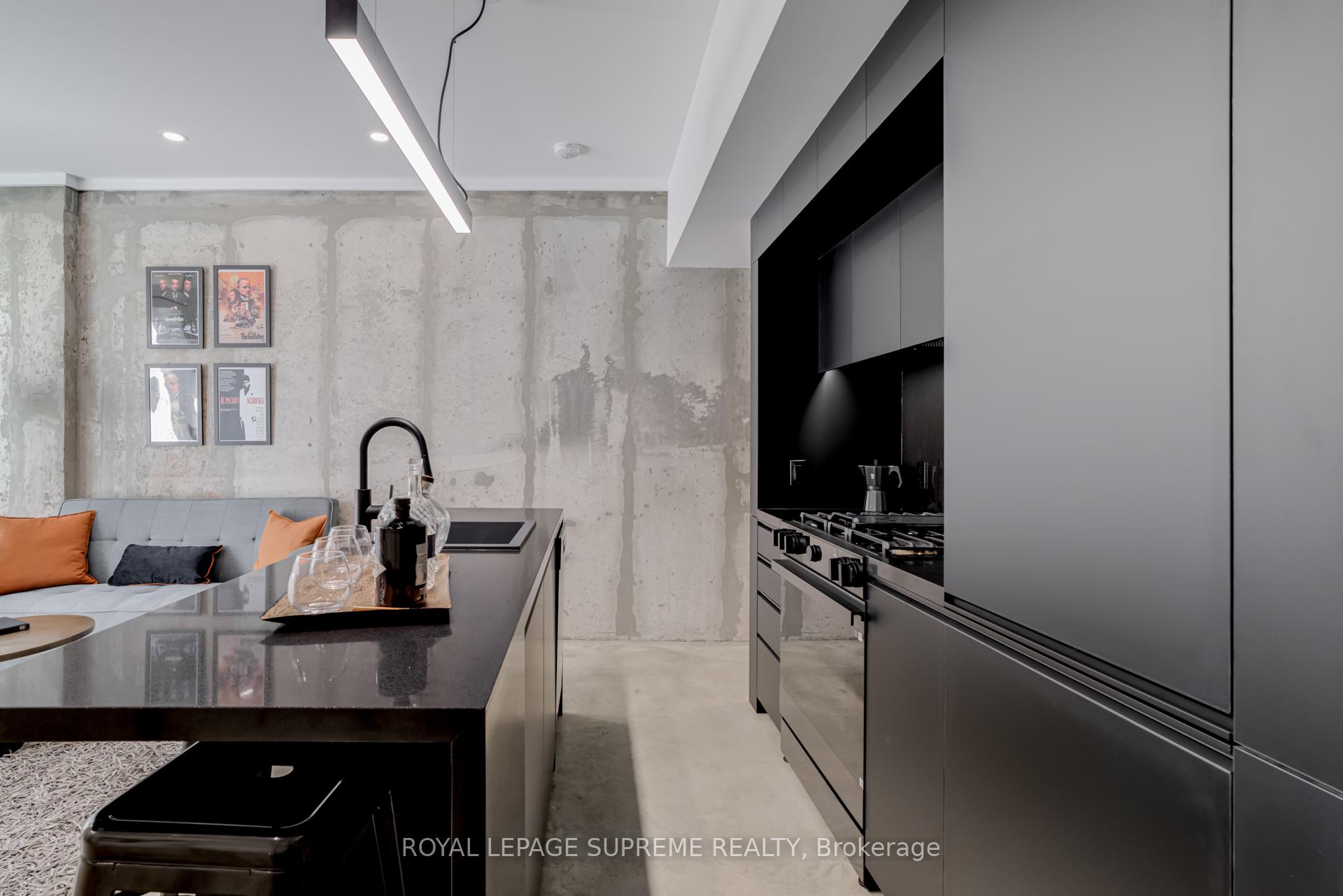 101 Bernice Crescent 2, Toronto W03 Unit: 2