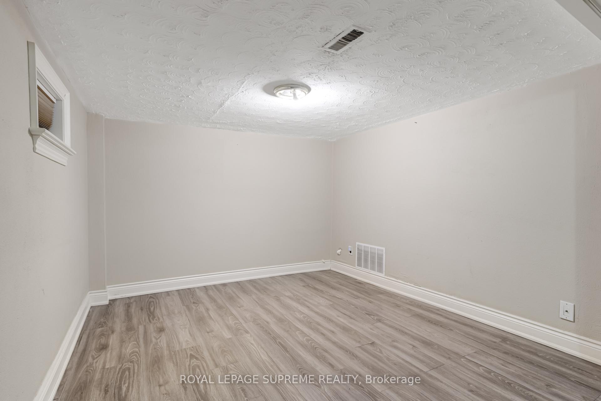#Bsmt - 242 Aileen Avenue, Toronto Unit: Bsmt