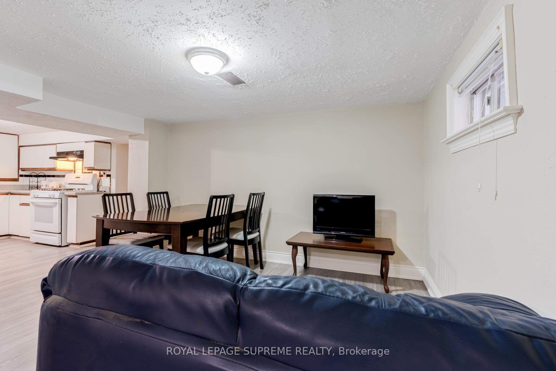 #Bsmt - 242 Aileen Avenue, Toronto Unit: Bsmt