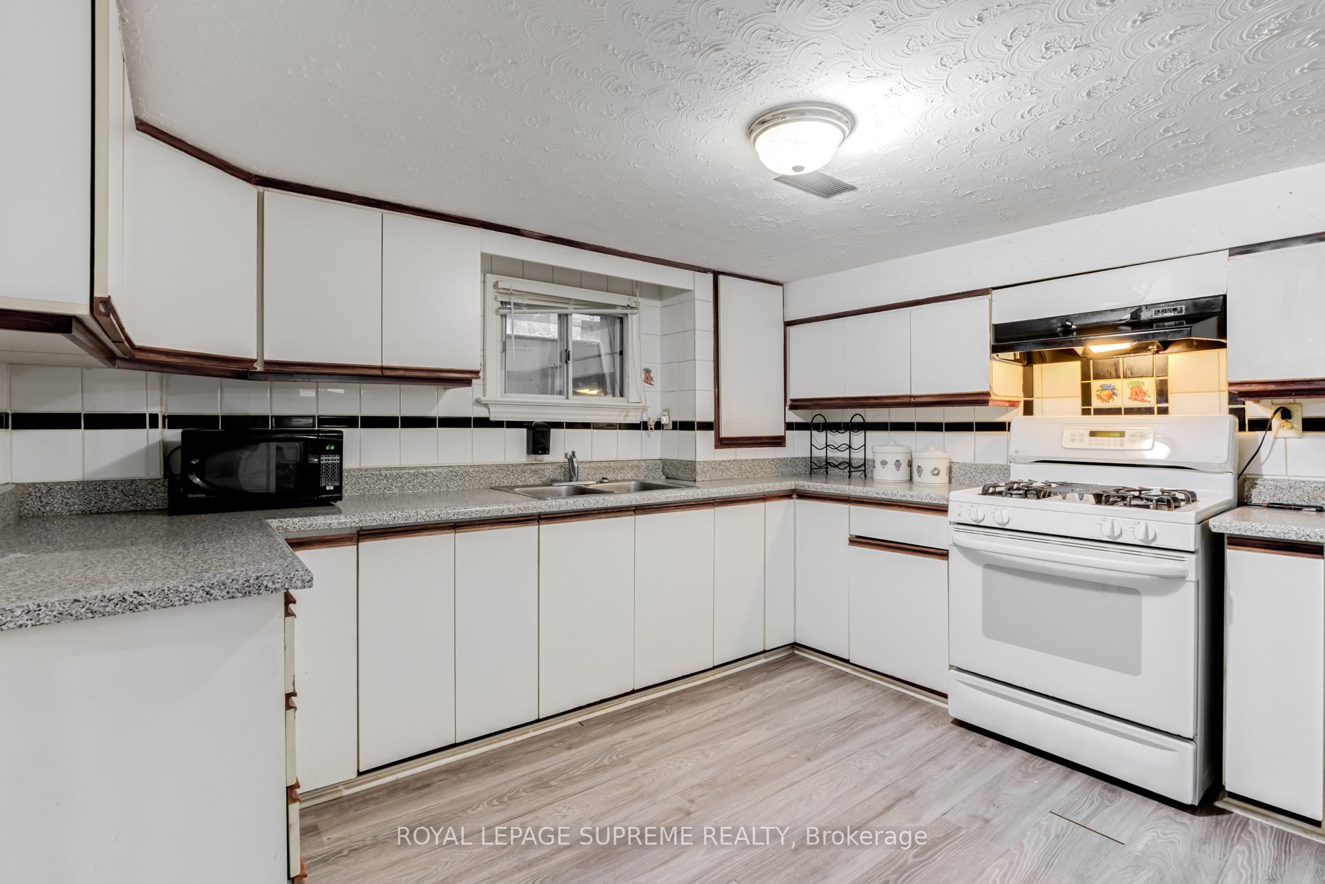 #Bsmt - 242 Aileen Avenue, Toronto Unit: Bsmt