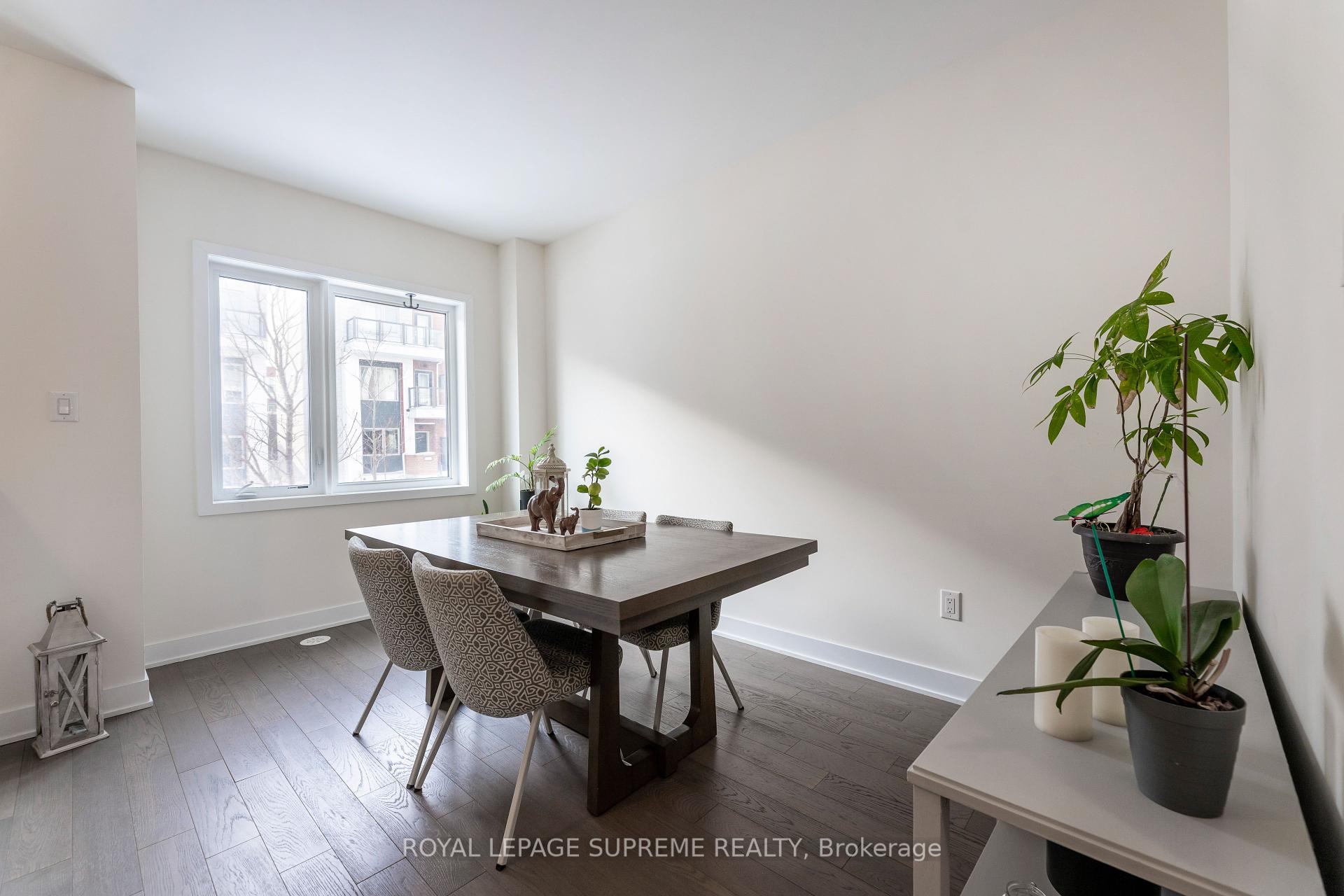 115 William Duncan Road, Toronto W05