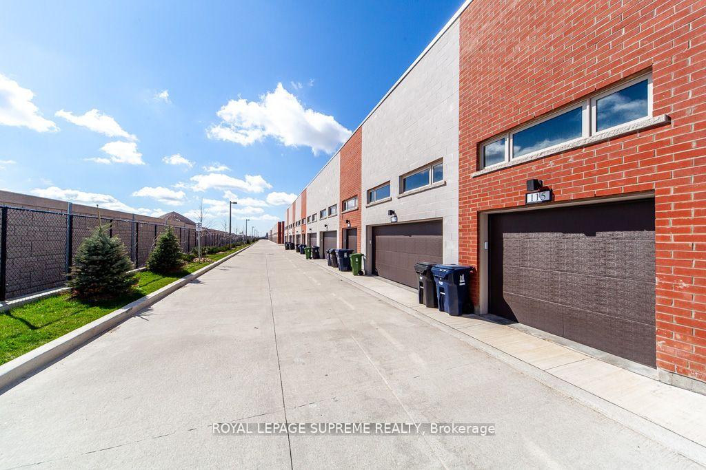 115 William Duncan Road, Toronto W05
