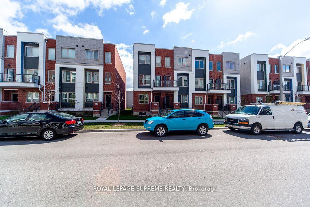 115 William Duncan Road, Toronto W05