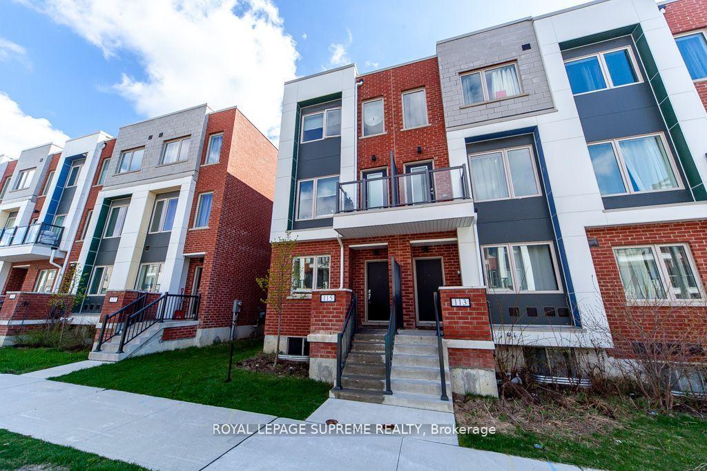 115 William Duncan Road, Toronto W05