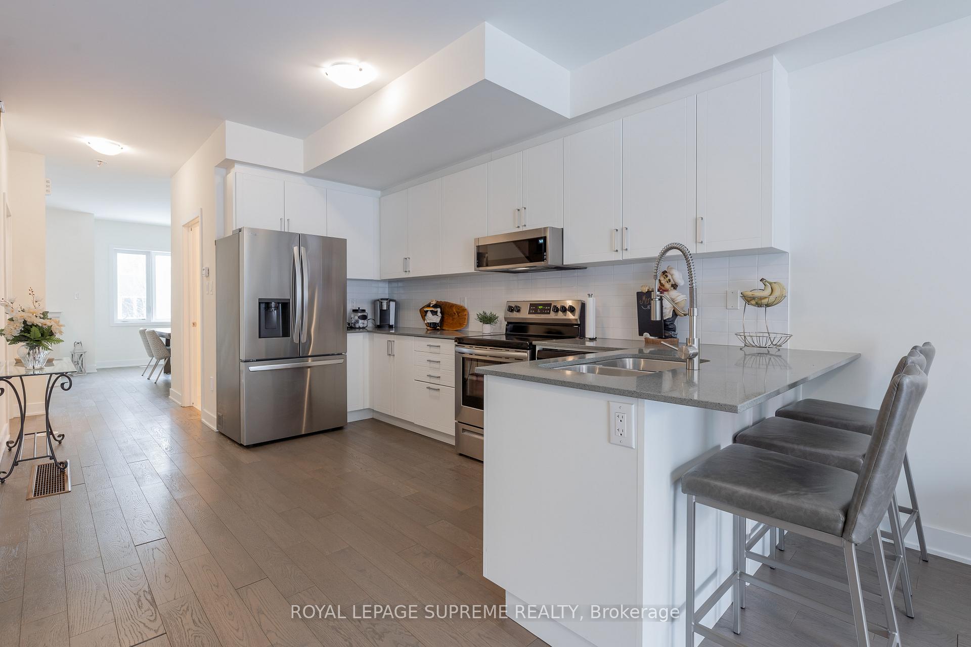 115 William Duncan Road, Toronto W05