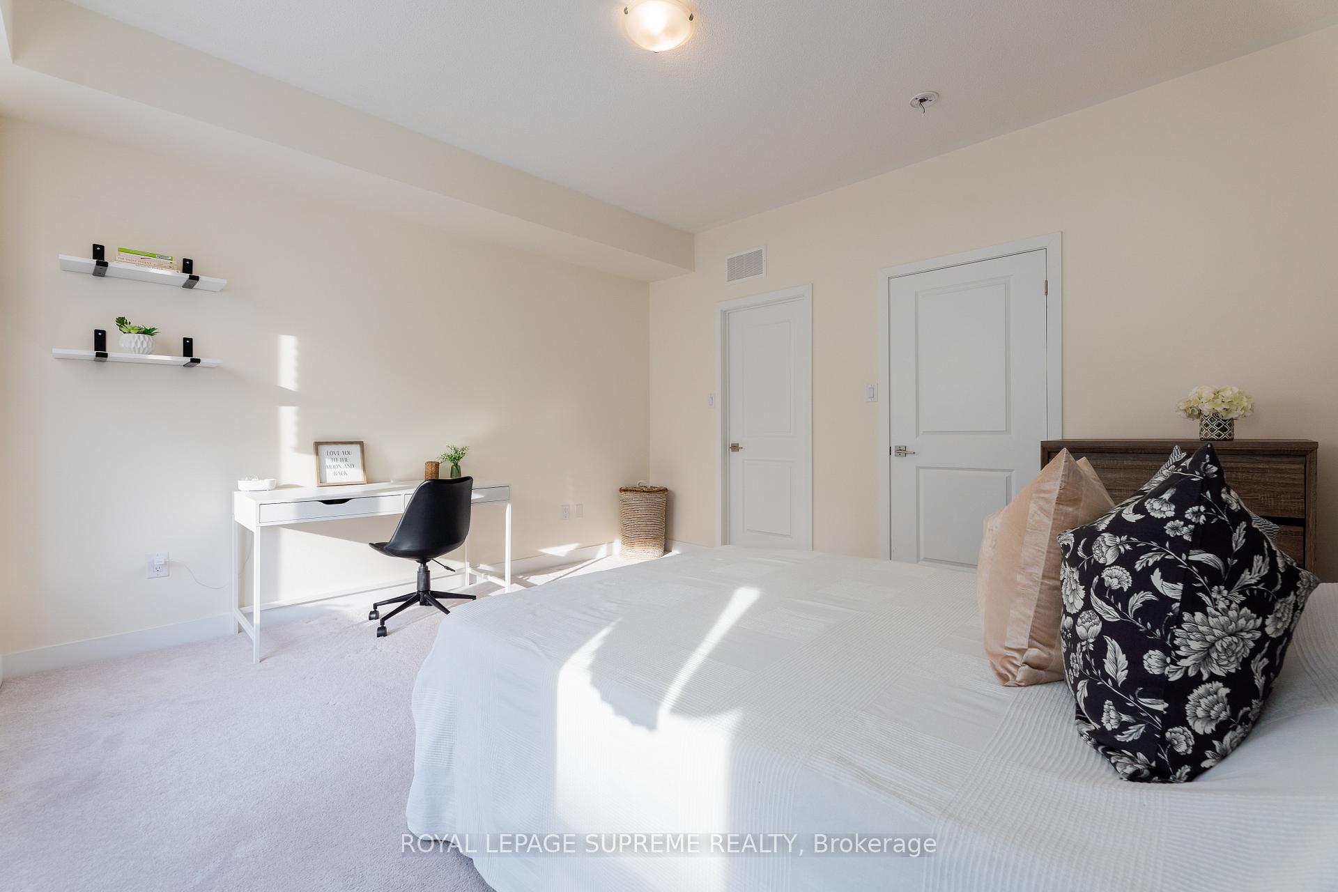115 William Duncan Road, Toronto W05