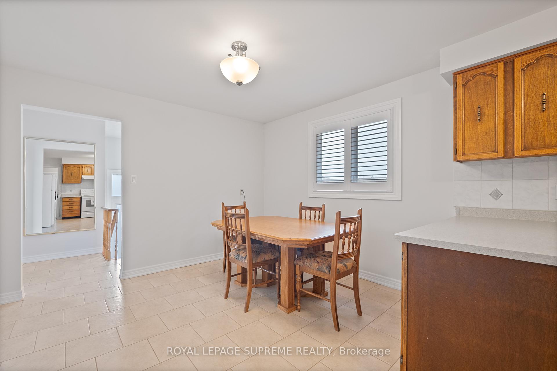 28 Clubhouse Court, Toronto W05