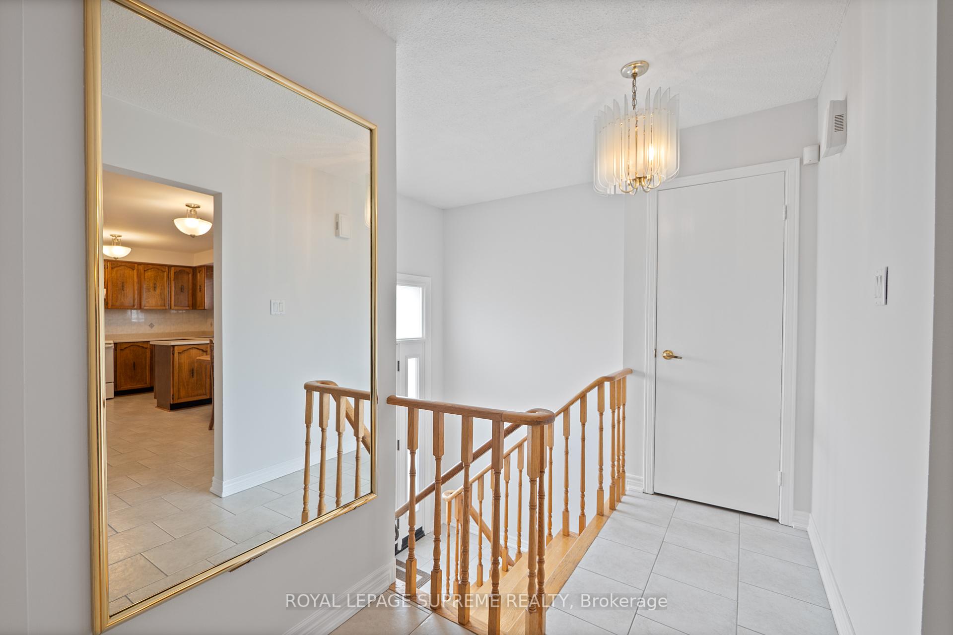 28 Clubhouse Court, Toronto W05