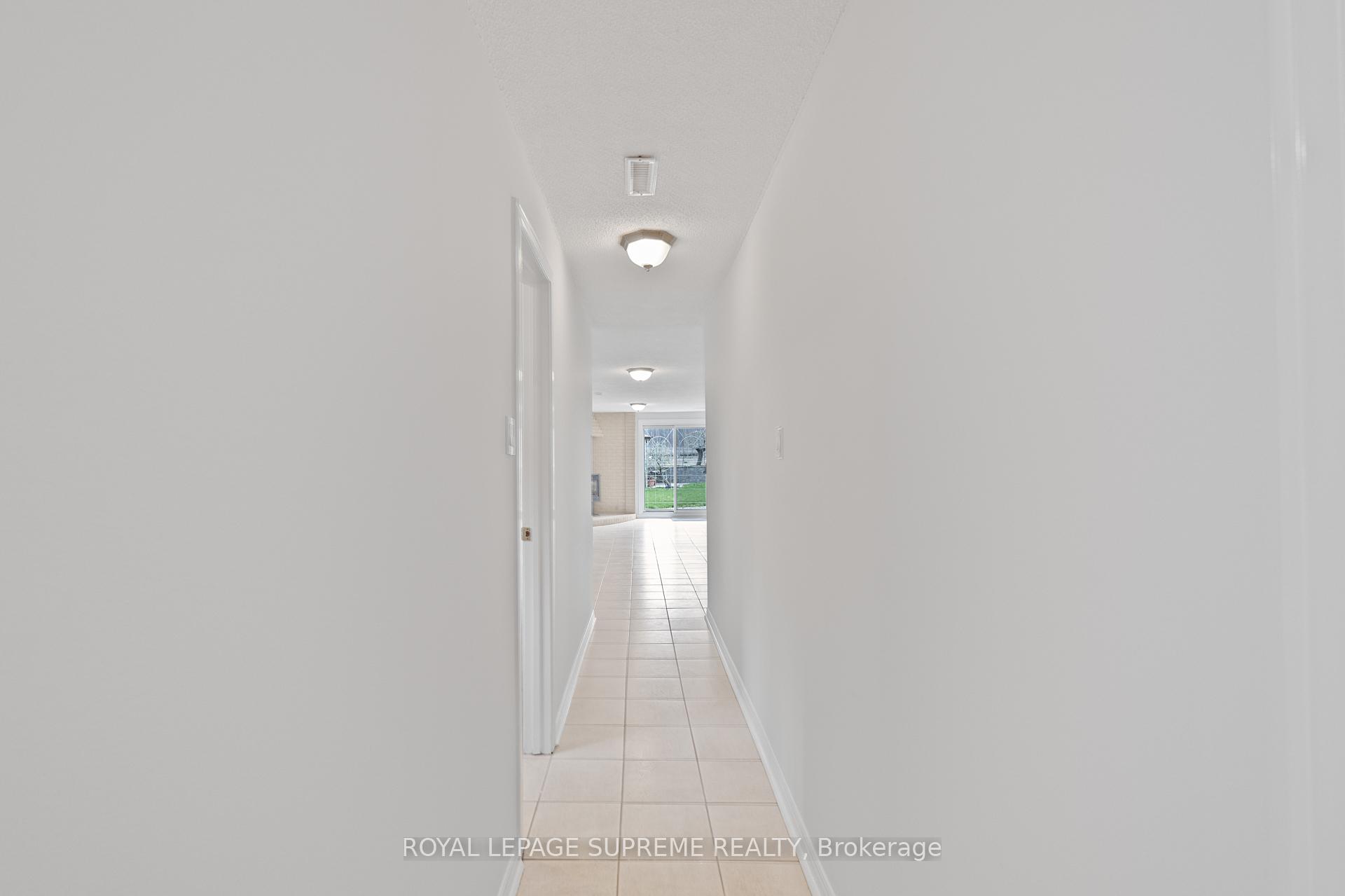 28 Clubhouse Court, Toronto W05