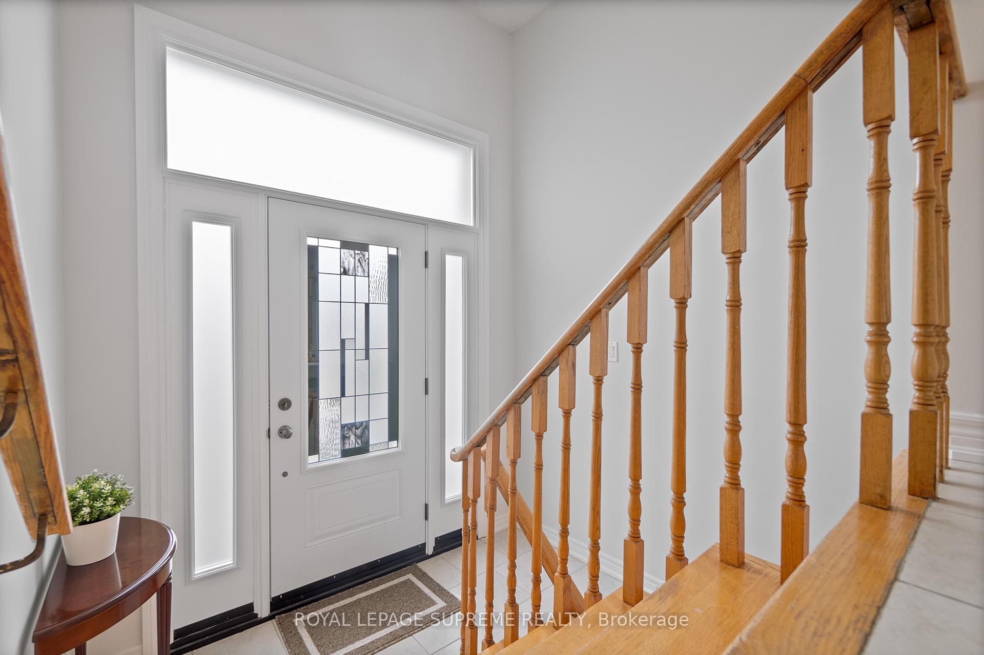 28 Clubhouse Court, Toronto W05