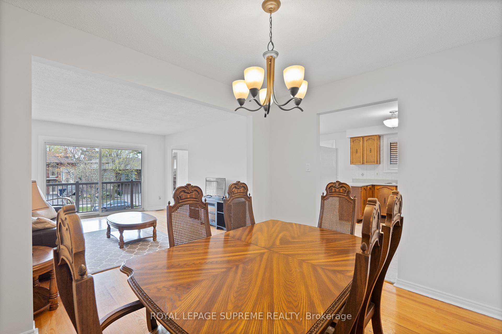 28 Clubhouse Court, Toronto W05