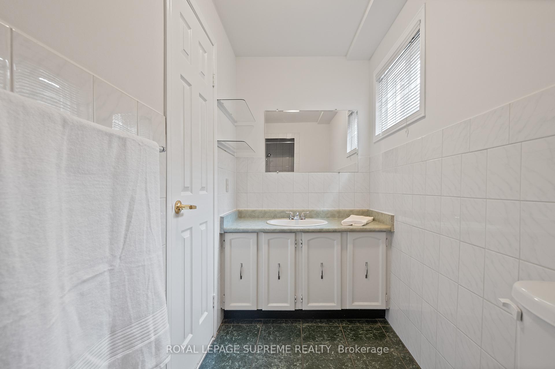 28 Clubhouse Court, Toronto W05