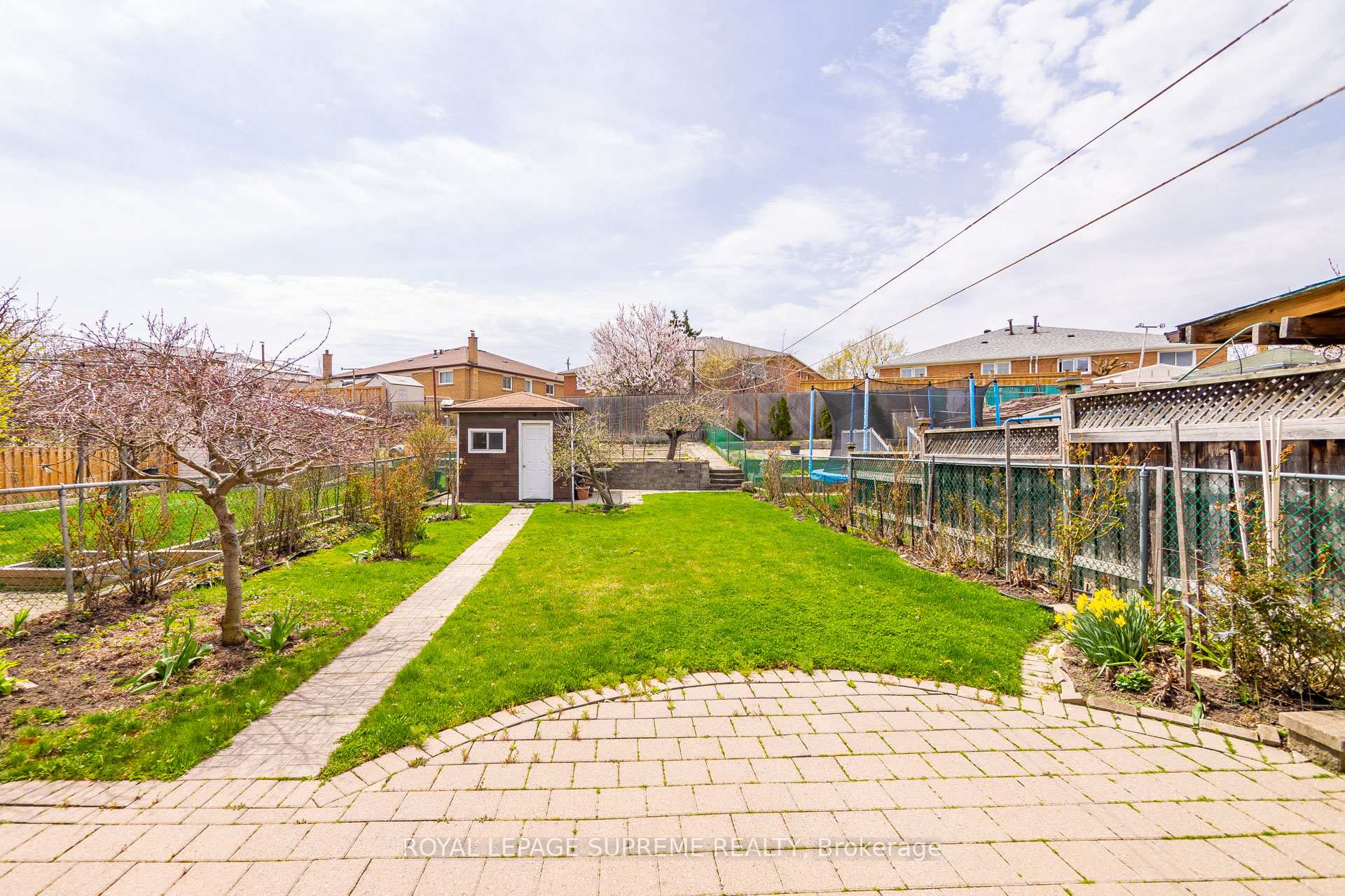 28 Clubhouse Court, Toronto W05