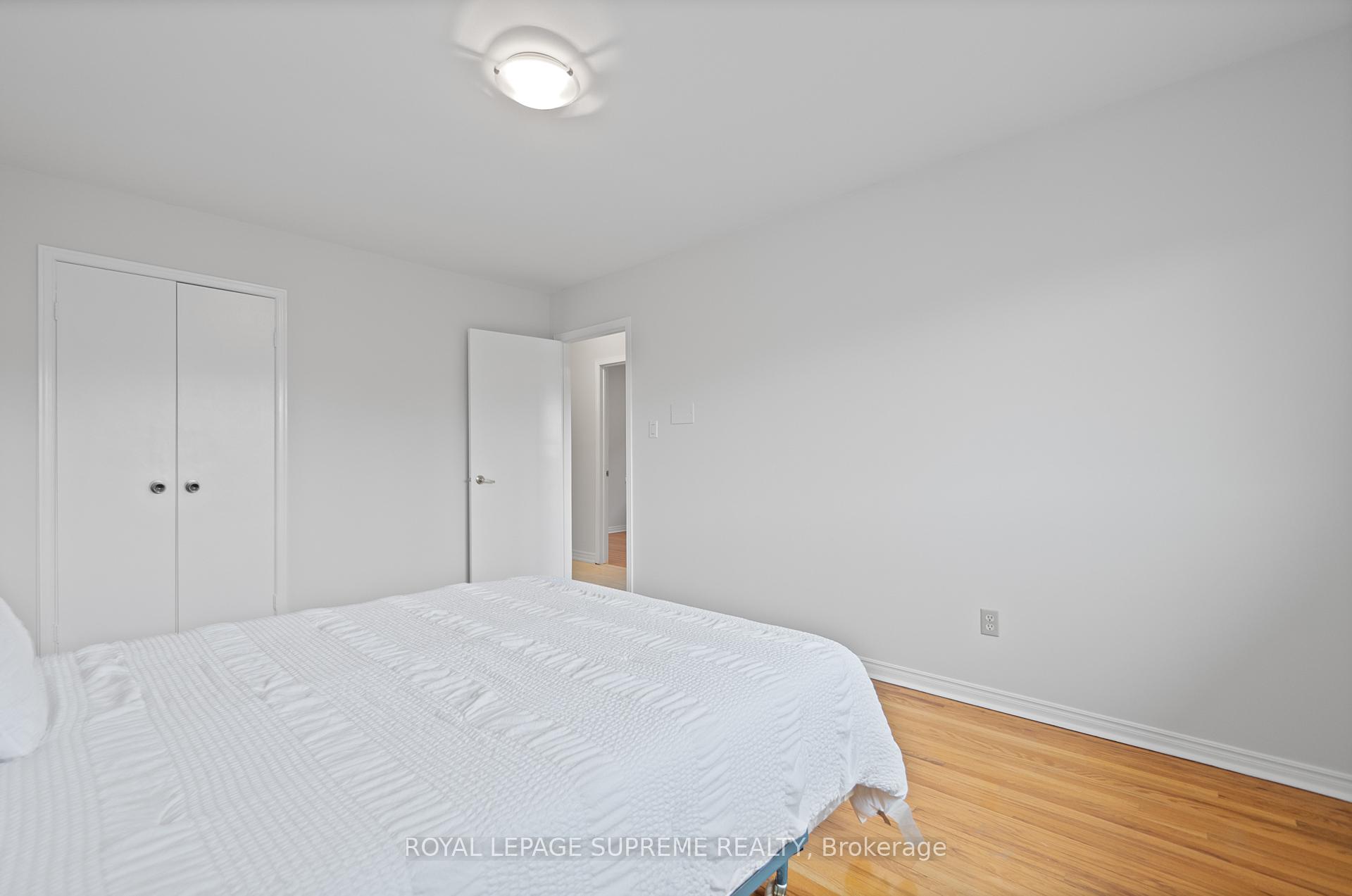 28 Clubhouse Court, Toronto W05
