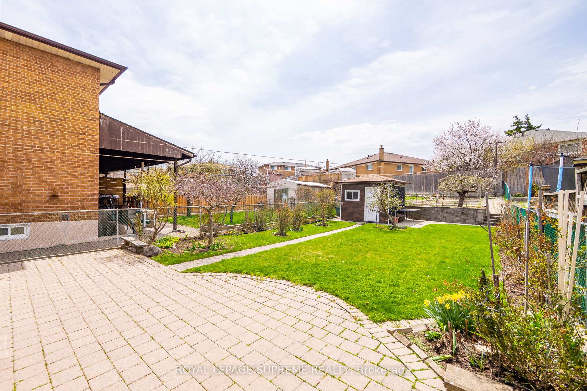 28 Clubhouse Court, Toronto W05