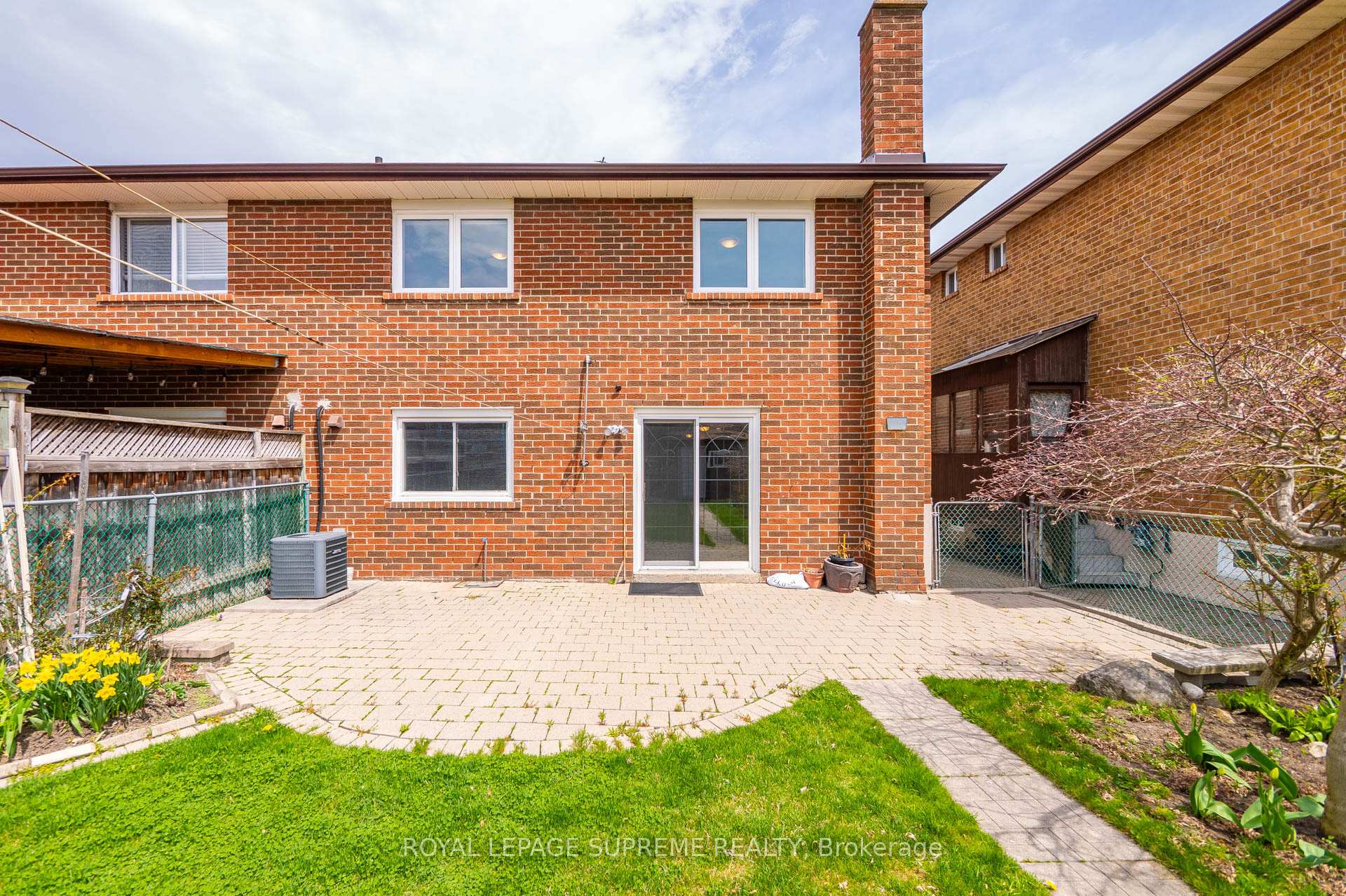 28 Clubhouse Court, Toronto W05