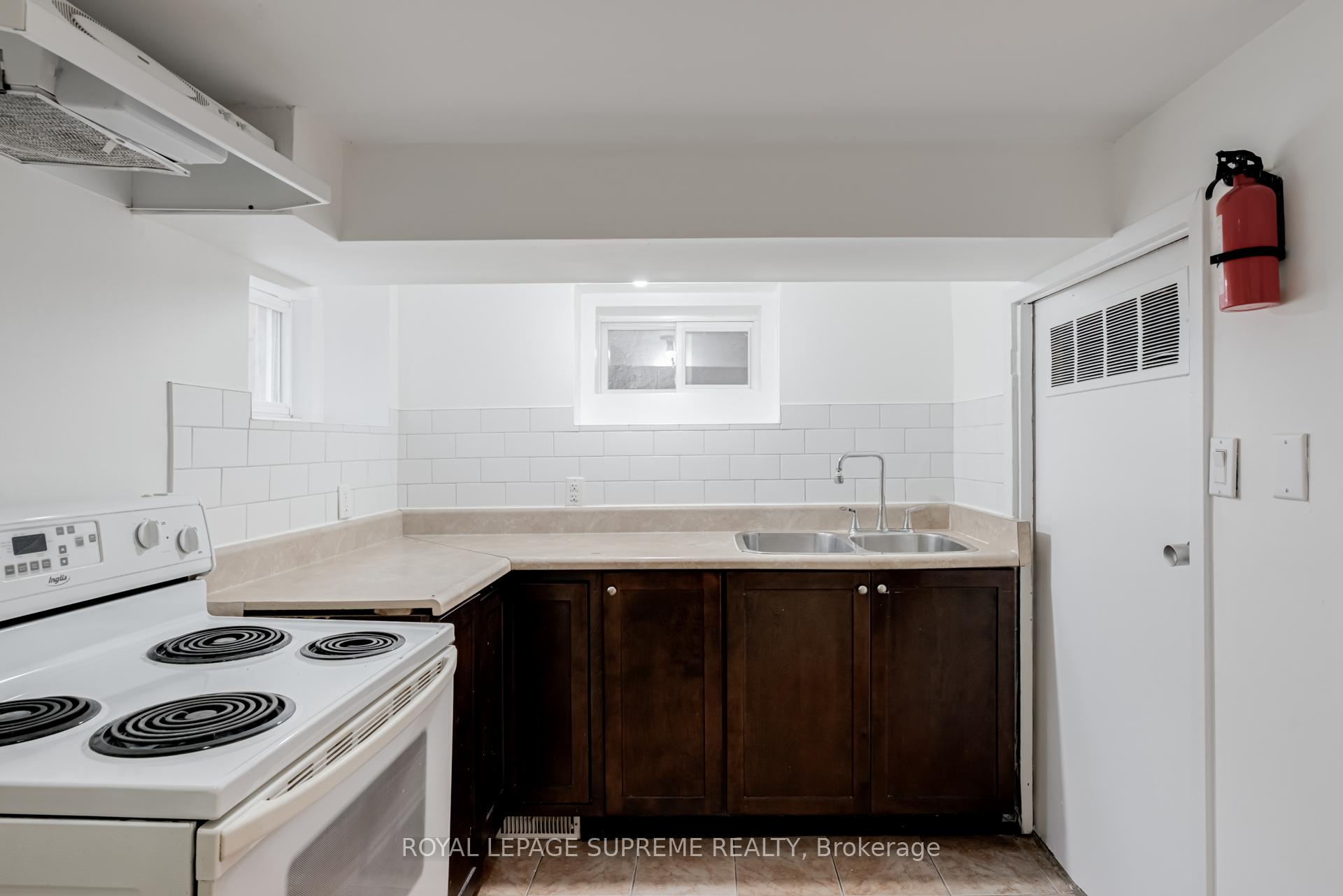 443 Pacific Avenue, Toronto W02