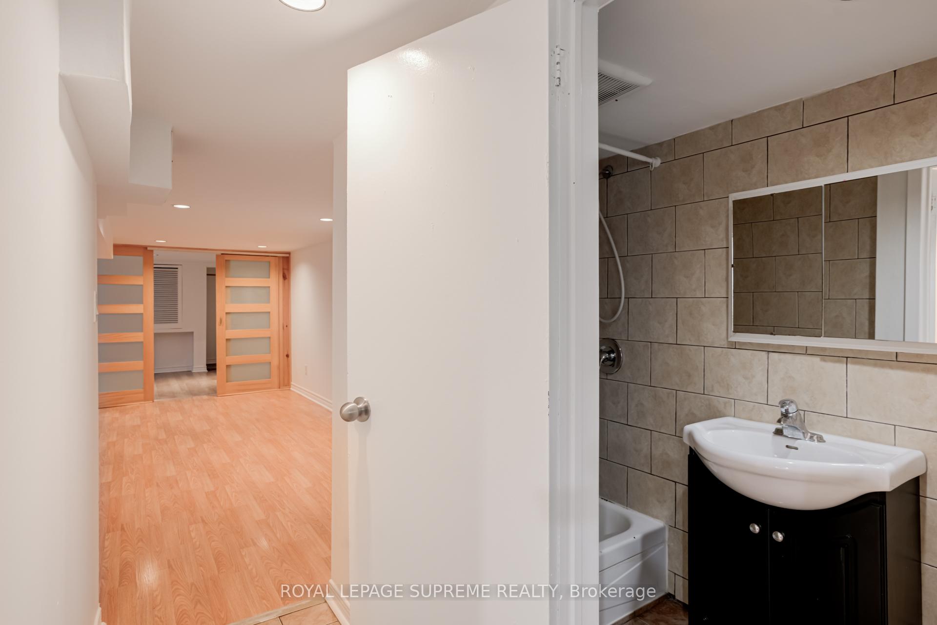 443 Pacific Avenue, Toronto W02