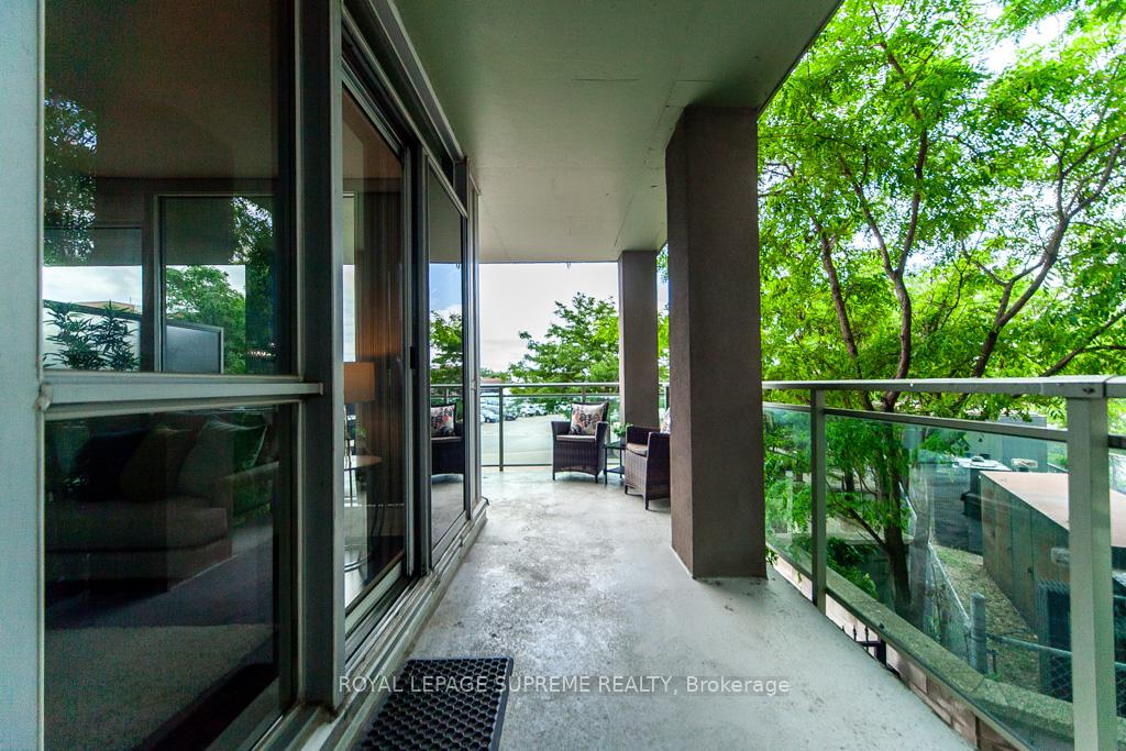 1600 Keele Street 202, Toronto W03 Unit: 202