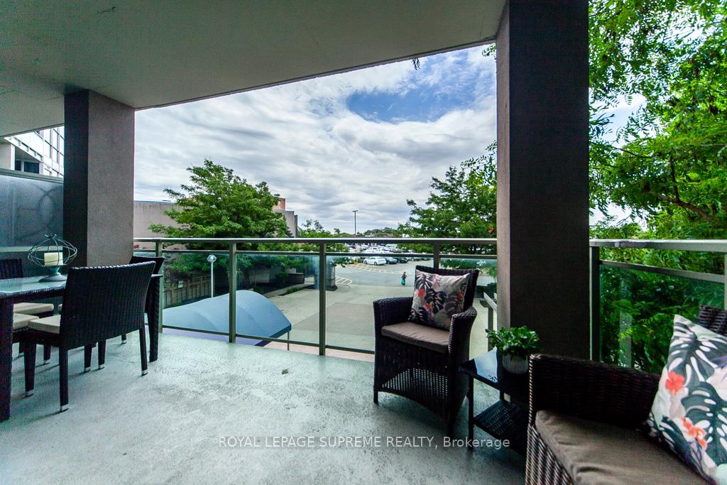 1600 Keele Street 202, Toronto W03 Unit: 202