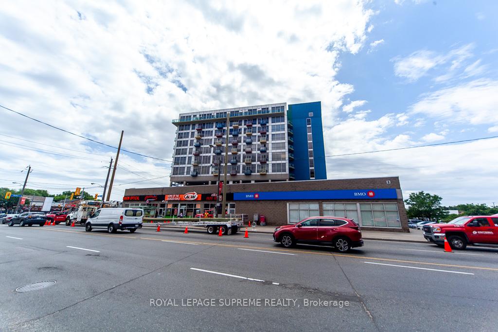 1600 Keele Street 202, Toronto W03 Unit: 202