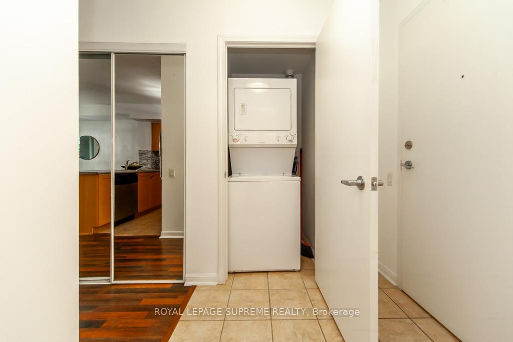 1600 Keele Street 202, Toronto W03 Unit: 202
