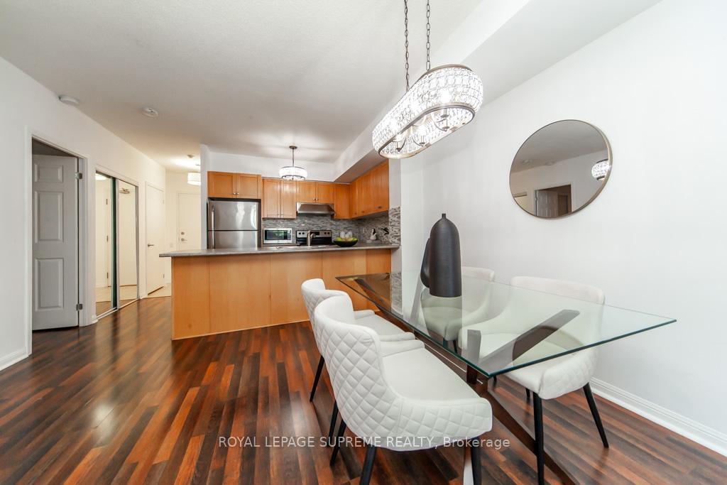 1600 Keele Street 202, Toronto W03 Unit: 202