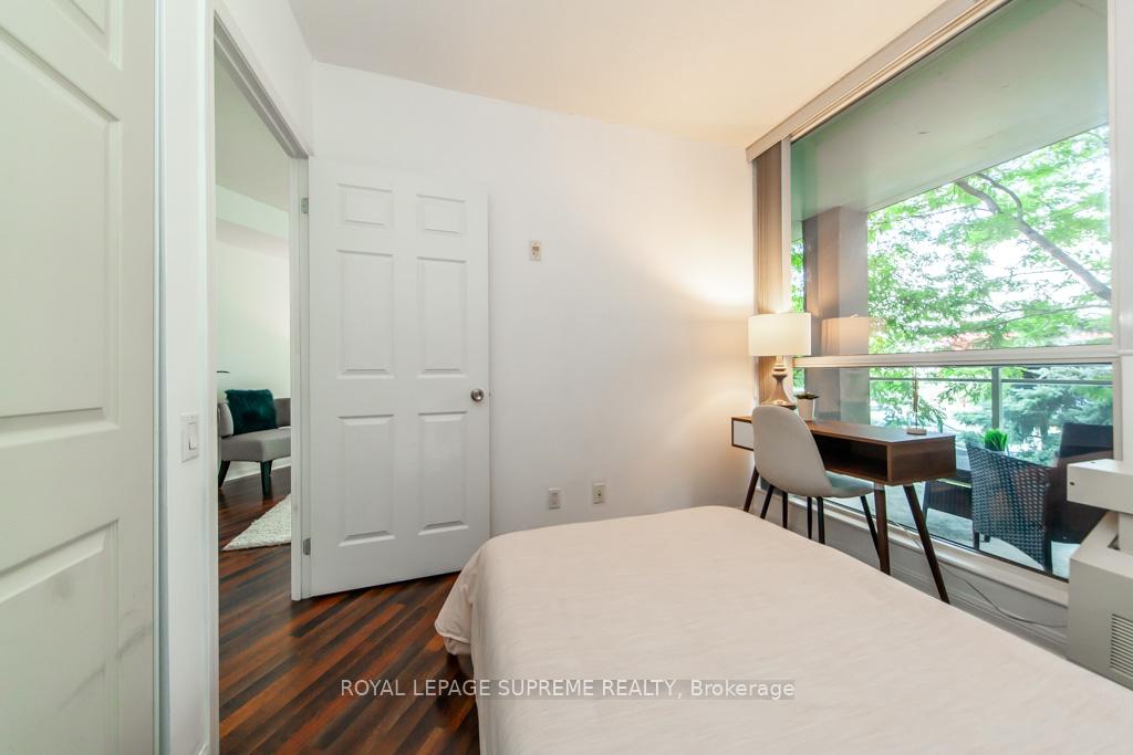 1600 Keele Street 202, Toronto W03 Unit: 202