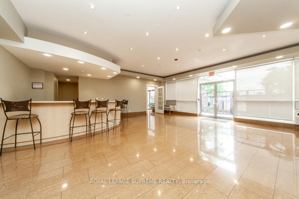 1600 Keele Street 202, Toronto W03 Unit: 202