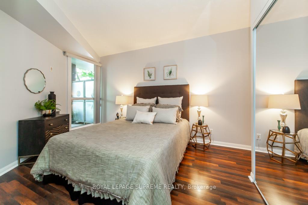 1600 Keele Street 202, Toronto W03 Unit: 202