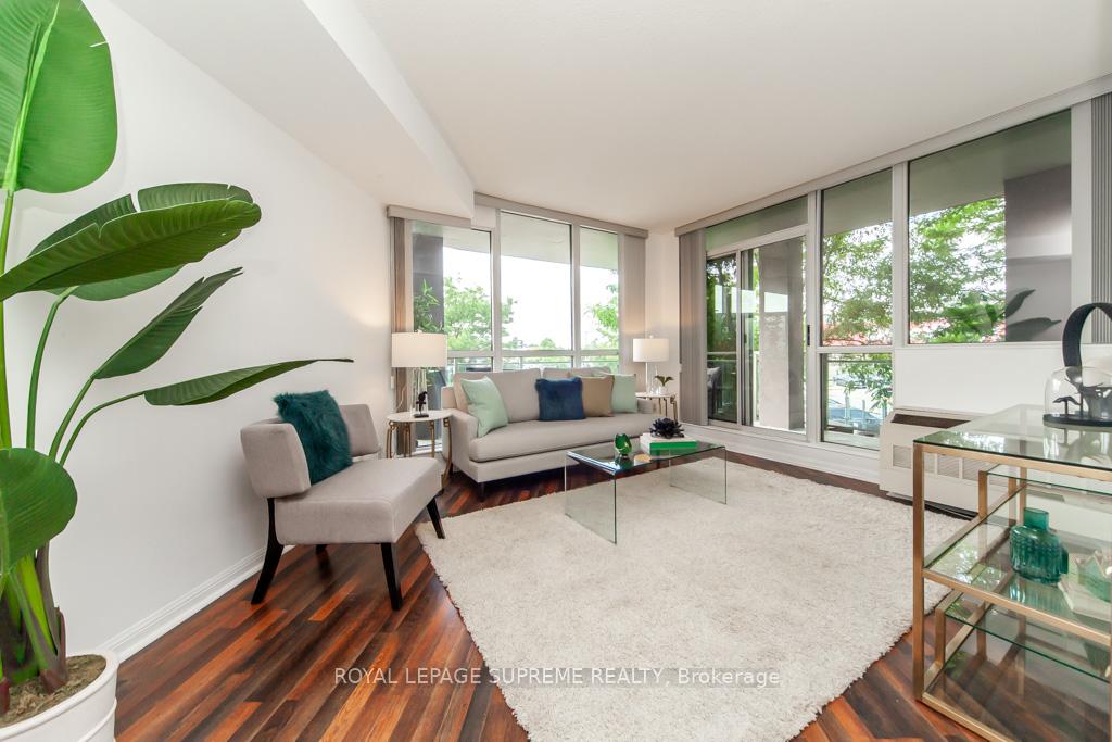 1600 Keele Street 202, Toronto W03 Unit: 202