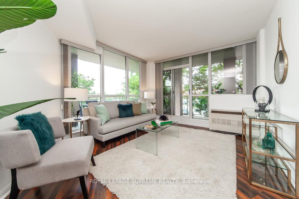 1600 Keele Street 202, Toronto W03 Unit: 202