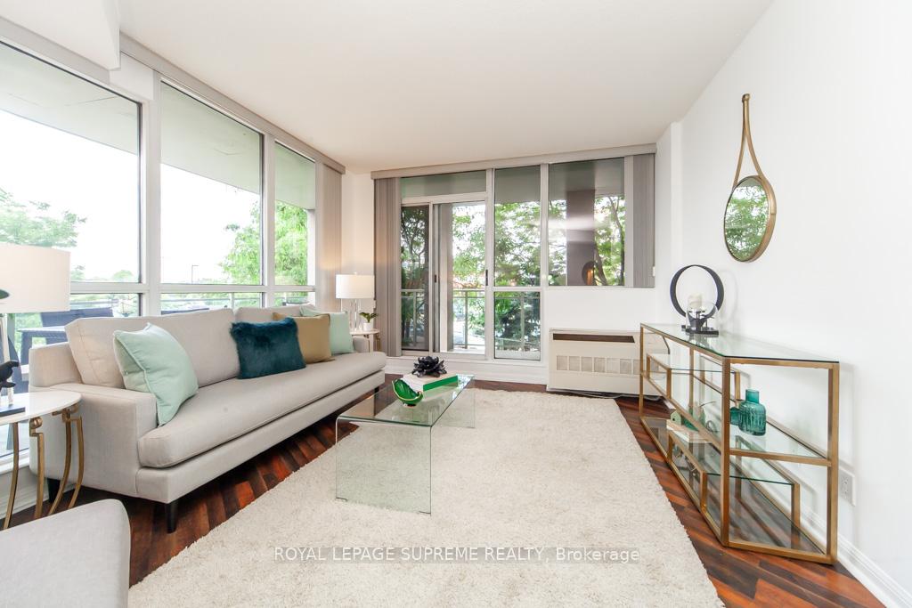 1600 Keele Street 202, Toronto W03 Unit: 202