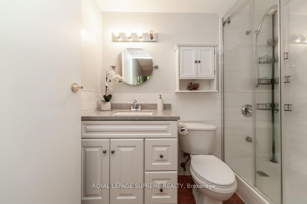 1600 Keele Street 202, Toronto W03 Unit: 202