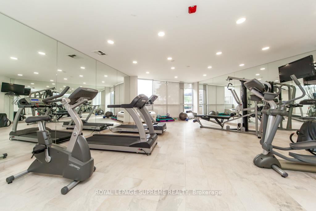 1600 Keele Street 202, Toronto W03 Unit: 202
