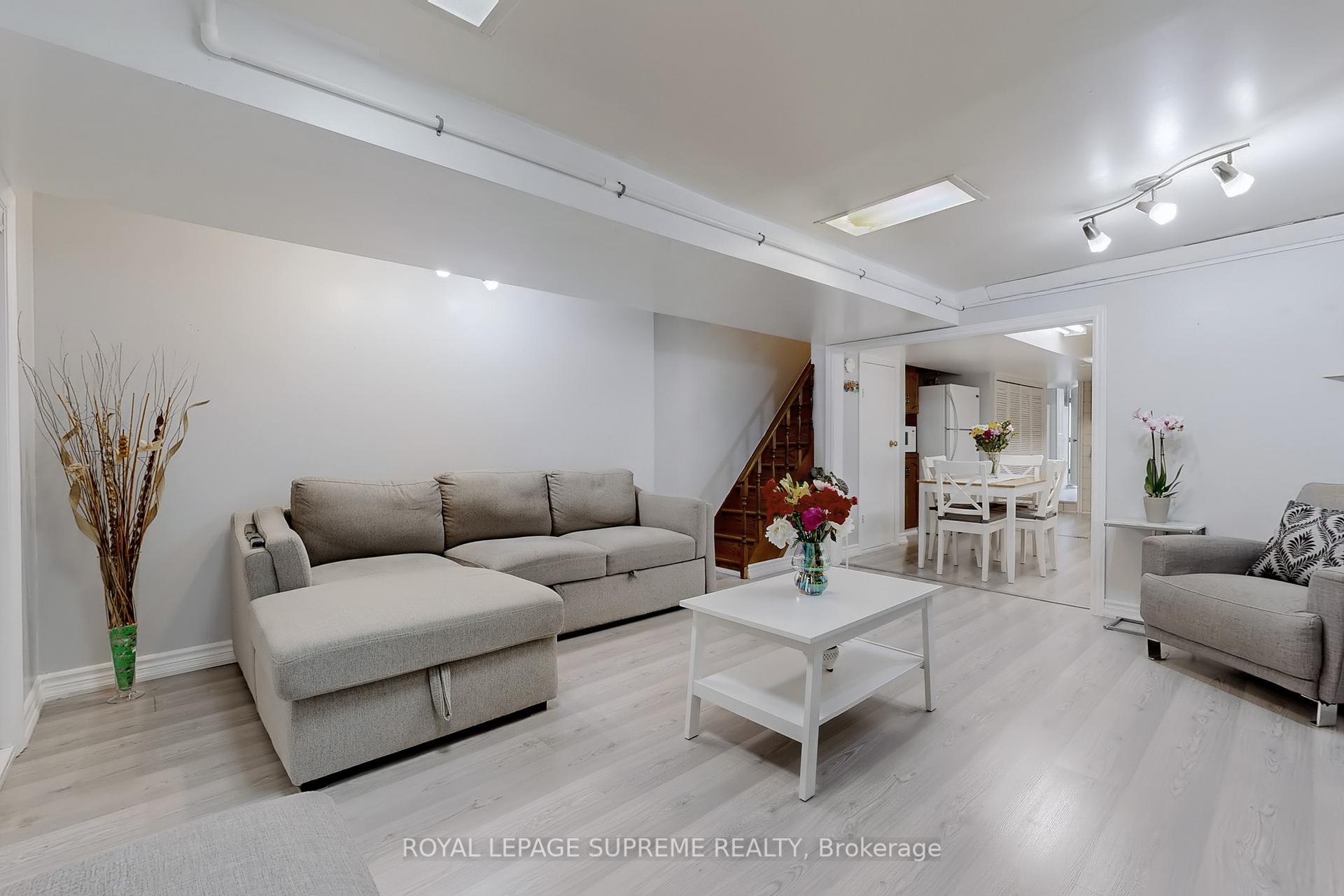 157 Emerson Avenue, Toronto W02
