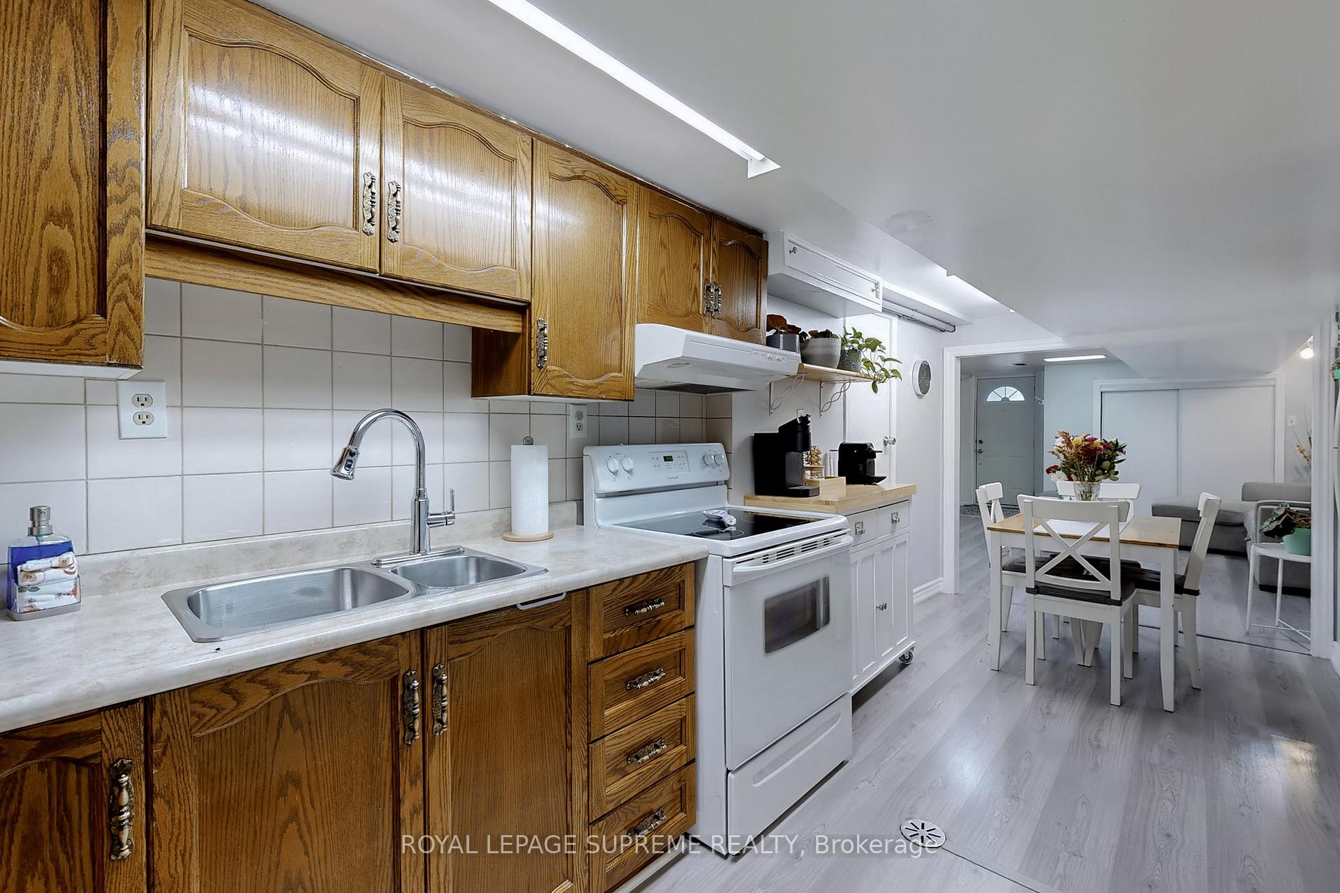 157 Emerson Avenue, Toronto W02