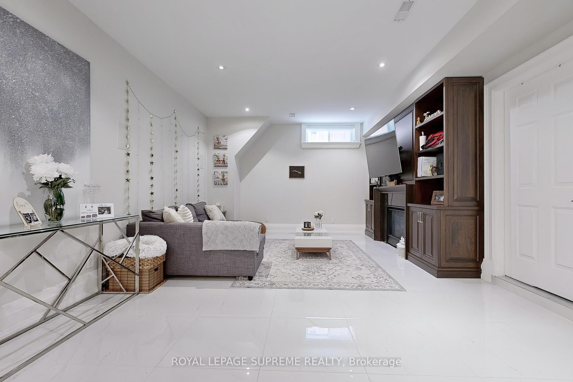 52B Cork Avenue, Toronto W04
