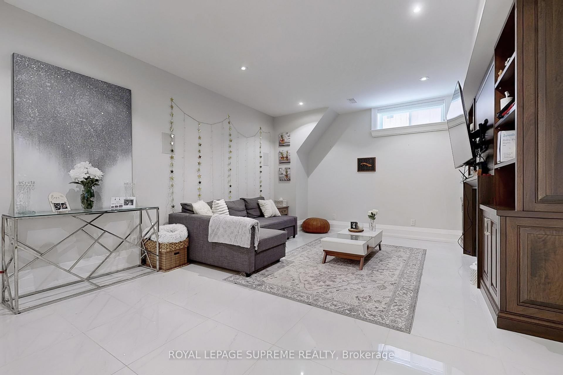 52B Cork Avenue, Toronto W04