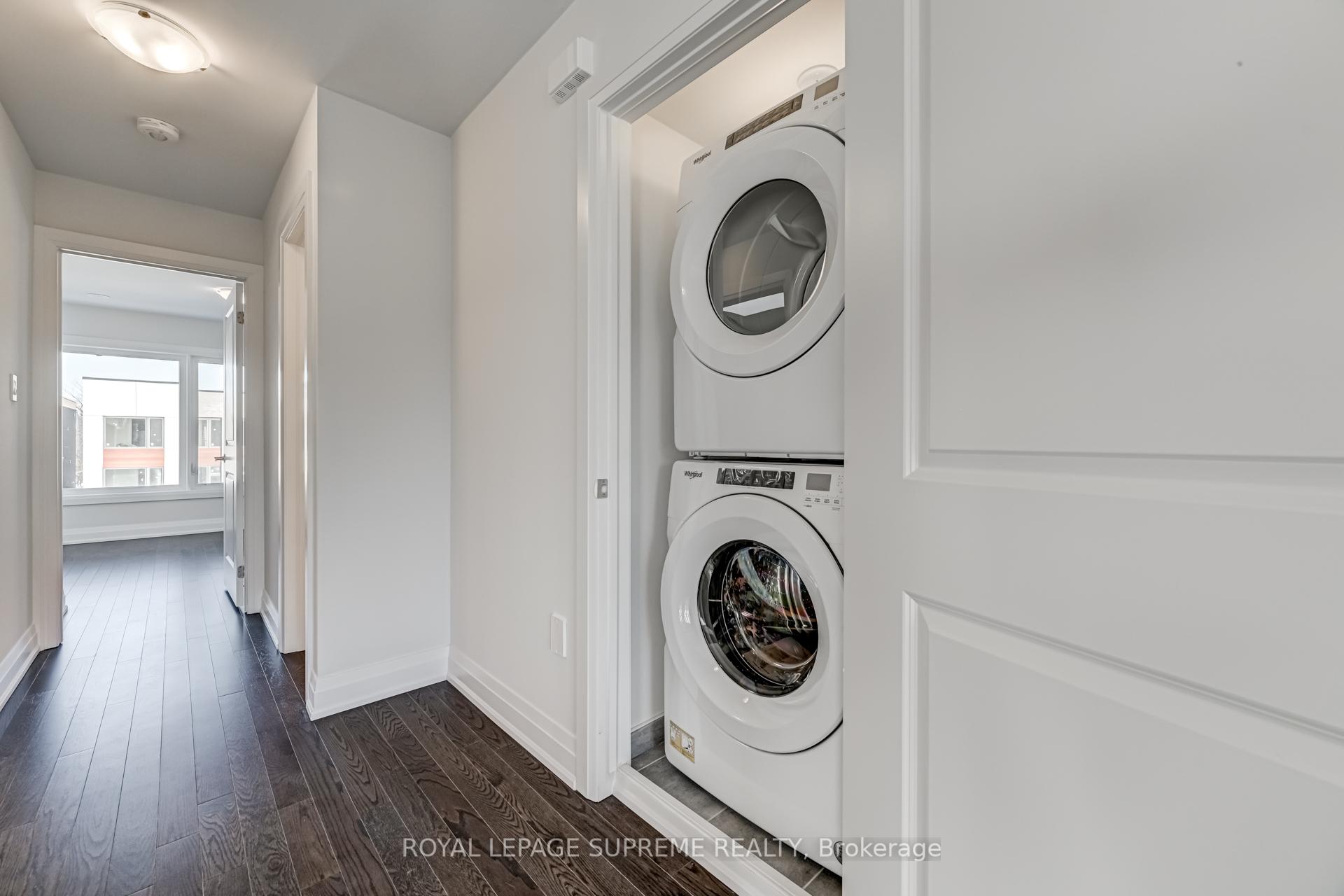8 Wild Rose Gardens 2, Toronto W04 Unit: 2
