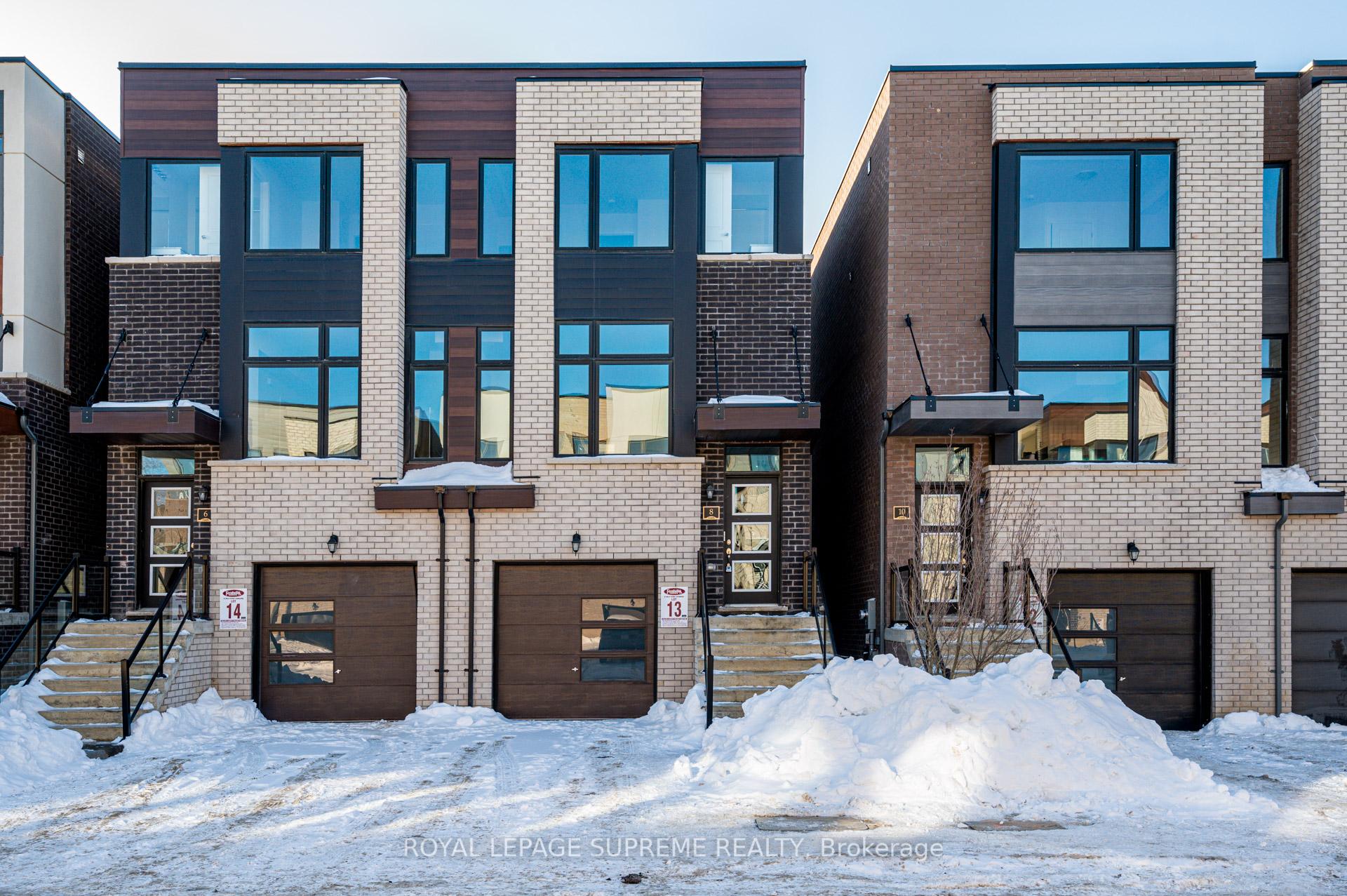 8 Wild Rose Gardens 2, Toronto W04 Unit: 2