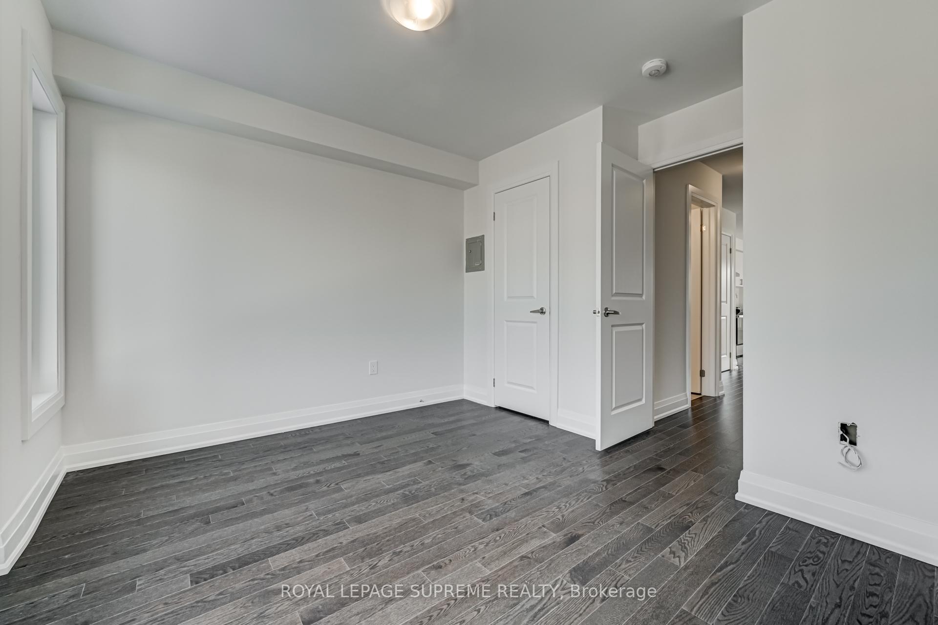 8 Wild Rose Gardens 2, Toronto W04 Unit: 2