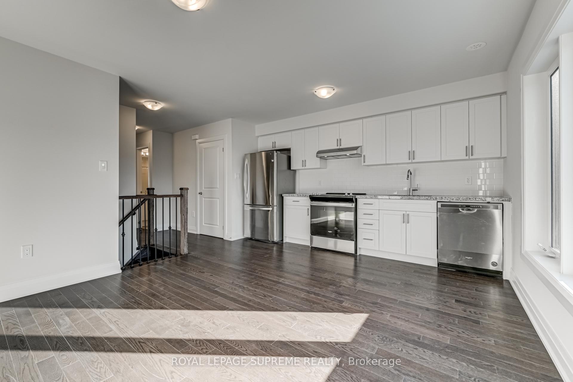 8 Wild Rose Gardens 2, Toronto W04 Unit: 2