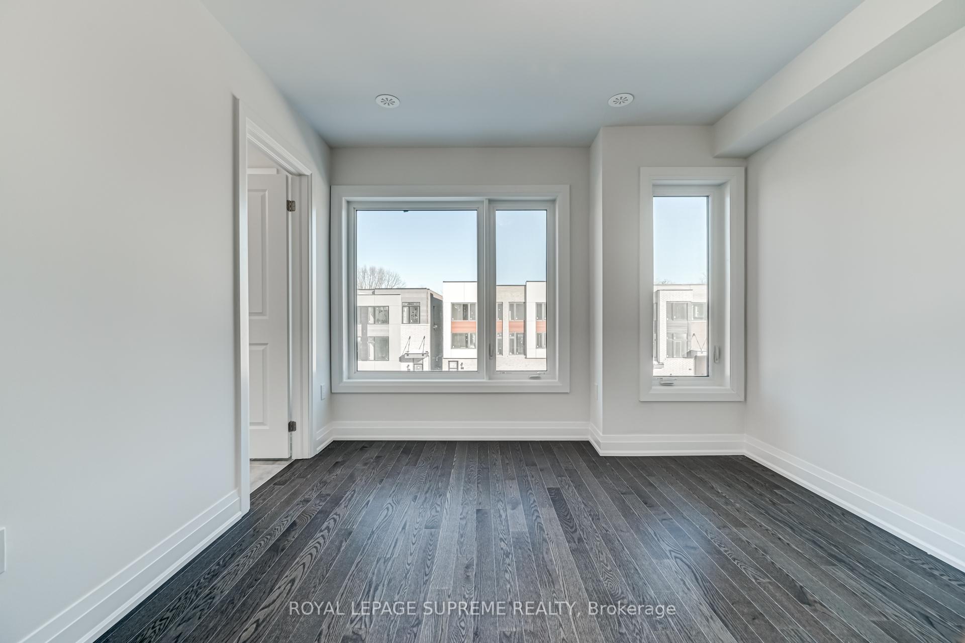 8 Wild Rose Gardens 2, Toronto W04 Unit: 2