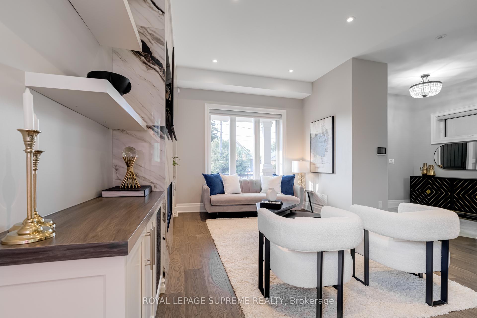 15 Parkchester Road, Toronto W04