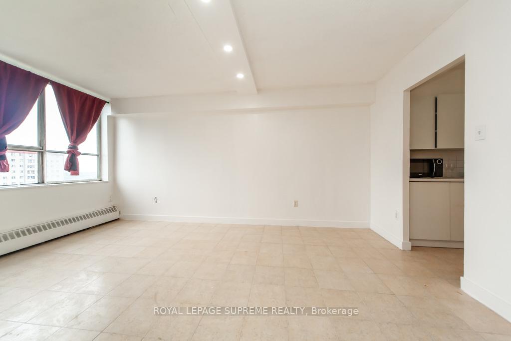 940 Caledonia Road 908, Toronto W04 Unit: 908