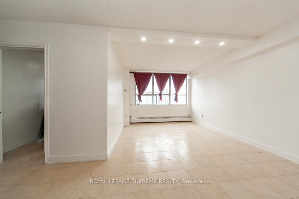 940 Caledonia Road 908, Toronto W04 Unit: 908