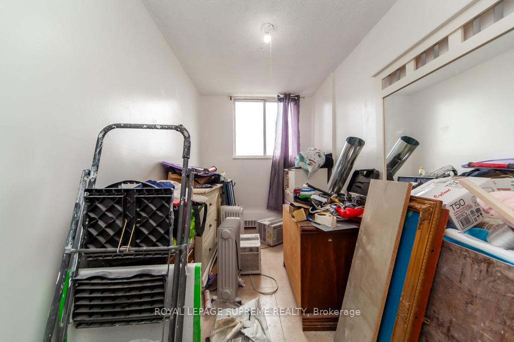 940 Caledonia Road 908, Toronto W04 Unit: 908