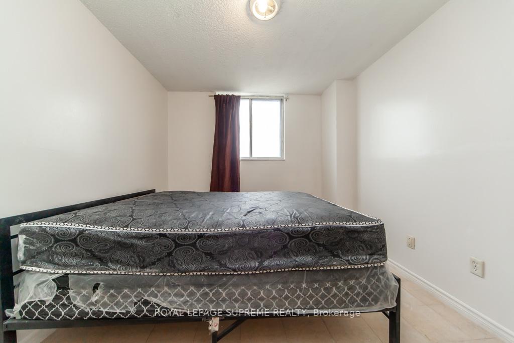 940 Caledonia Road 908, Toronto W04 Unit: 908