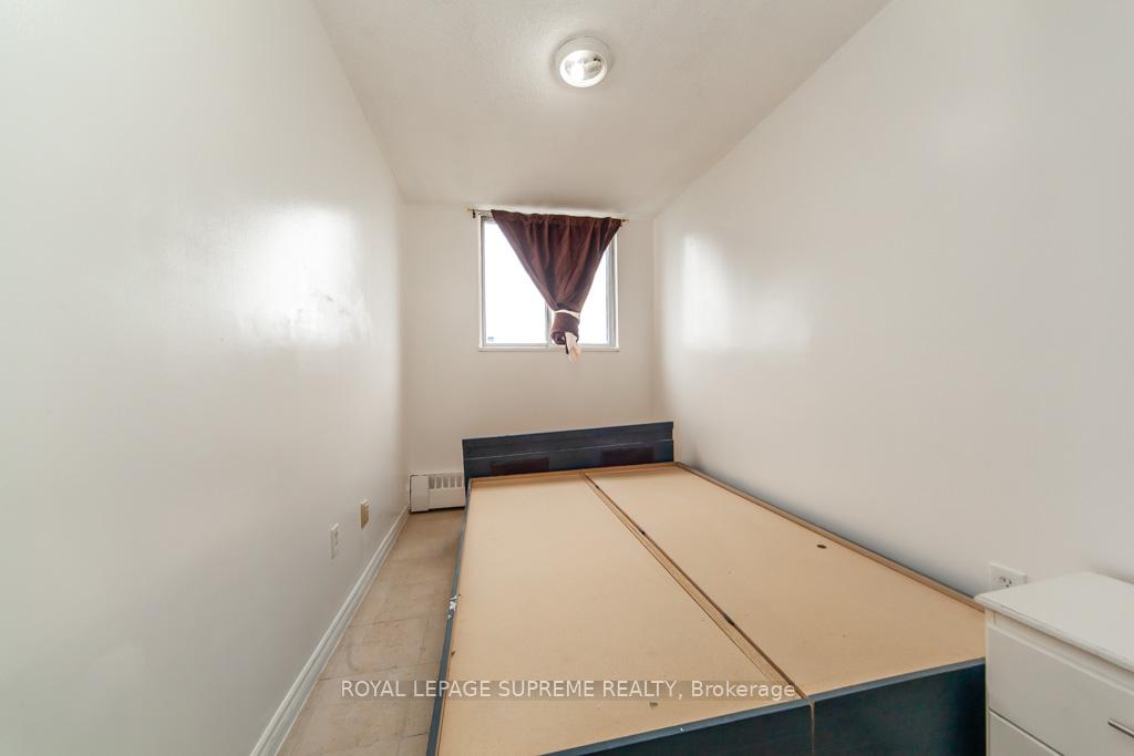 940 Caledonia Road 908, Toronto W04 Unit: 908